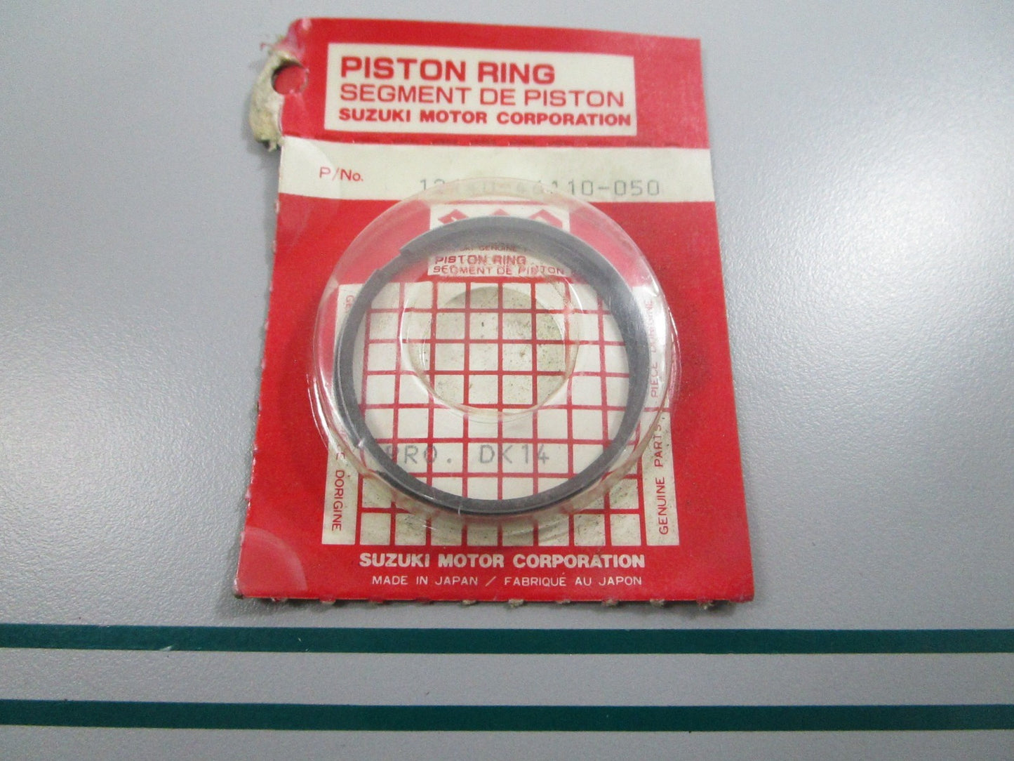 NEW OEM 12140-46110-050 Suzuki Piston Ring Set 0810