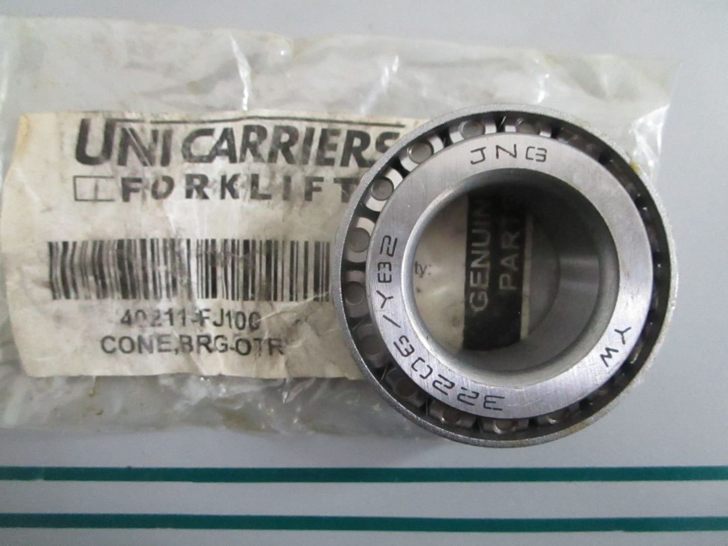 NEW OEM 40210-FJ100 UniCarriers Tapered Roller Bearing 0820