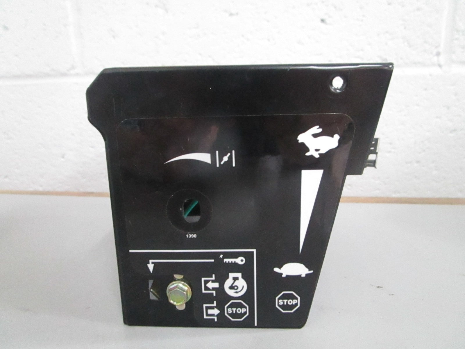 *NEW OEM* 0820 Tecumseh Carburetor Cover 35072A