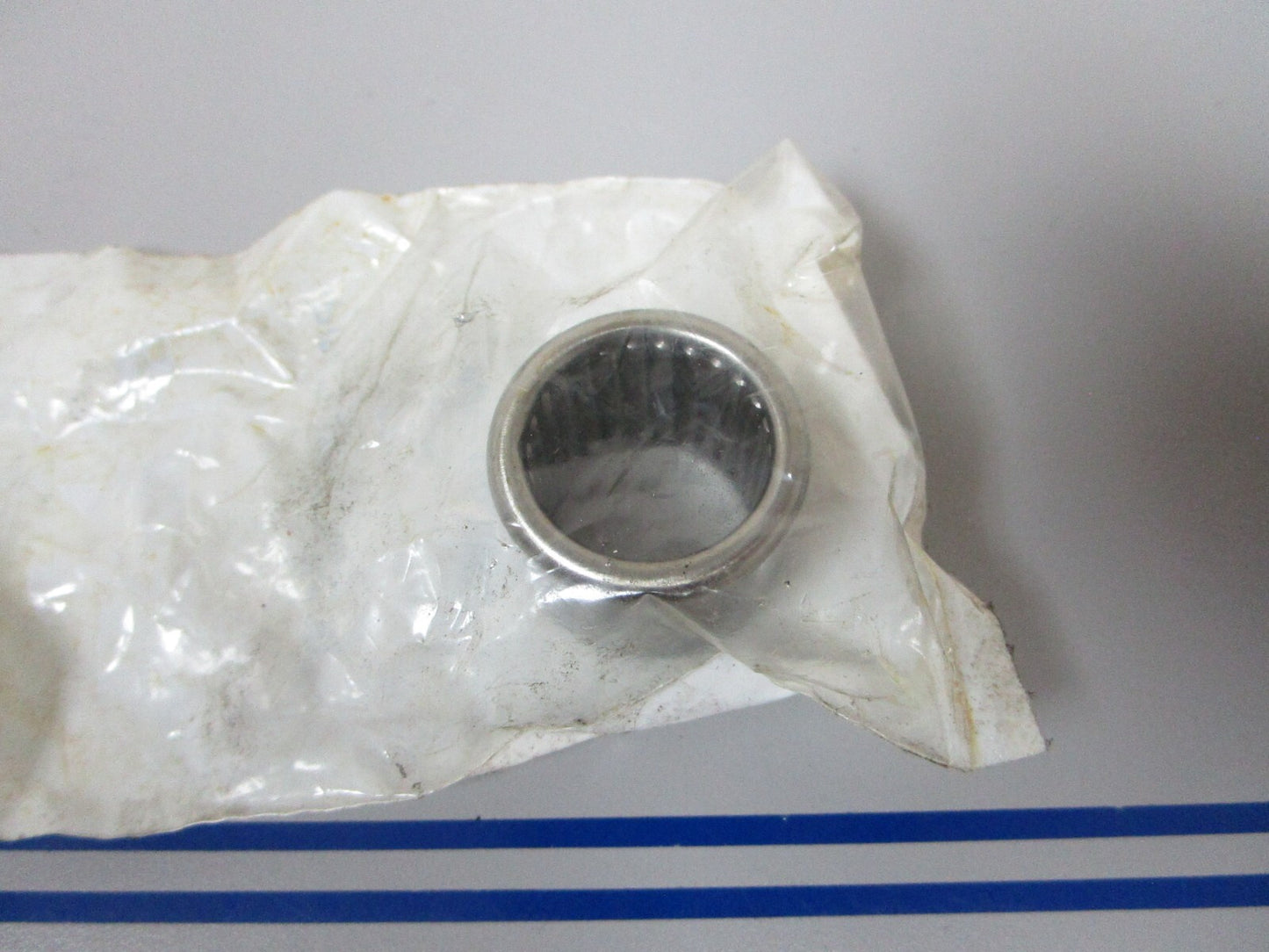 *NEW OEM* 0810 OMC Johnson Evinrude Needle Bearing 386766 0386766