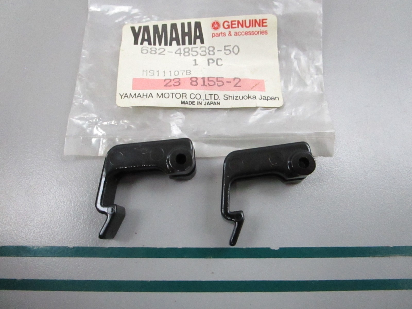 NEW OEM (LOT OF 2) 682-48538-50-00 Yamaha Cable Clamp 0810