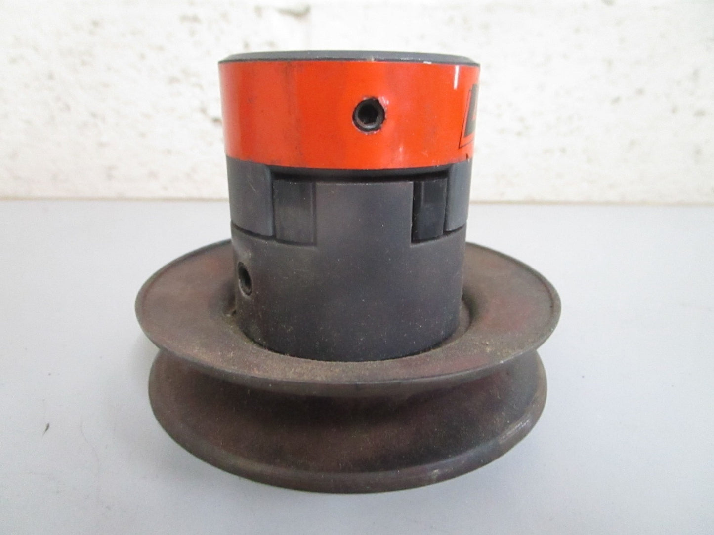 *NEW OEM* 0820 Bobcat Pulley Assy 6633585