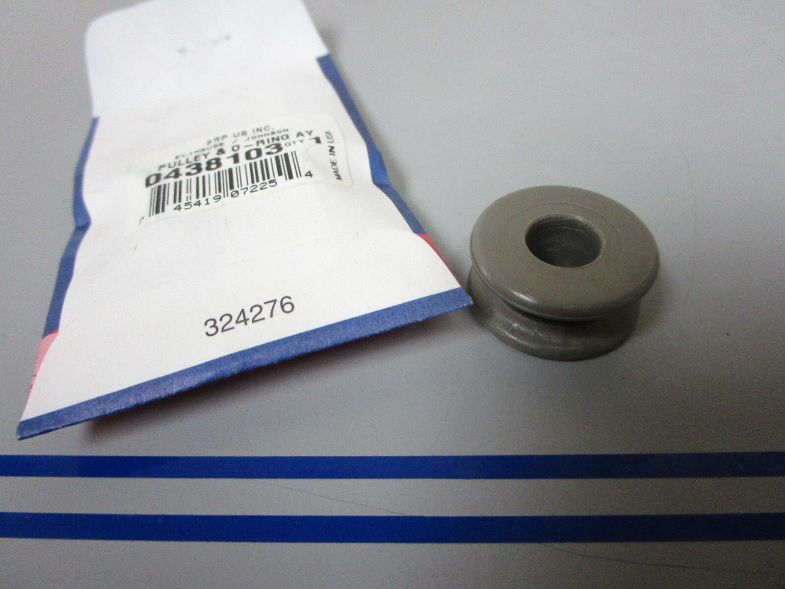 *NEW OEM* 0810 OMC Johnson Evinrude Pulley & O-Ring Assembly 438103 0438103