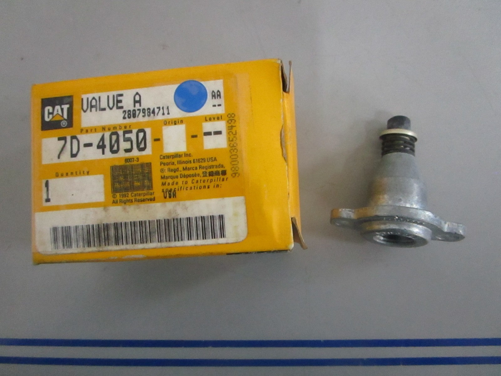 NEW OEM 7D-4050 CAT Valve A 0820