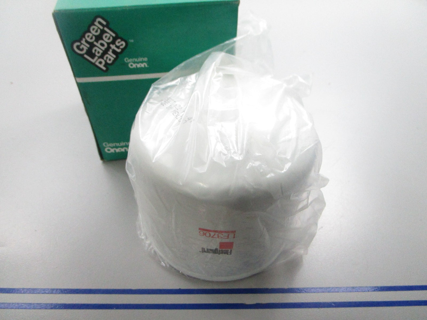 *NEW OEM* 0810 Onan Oil Filter 0122-0893