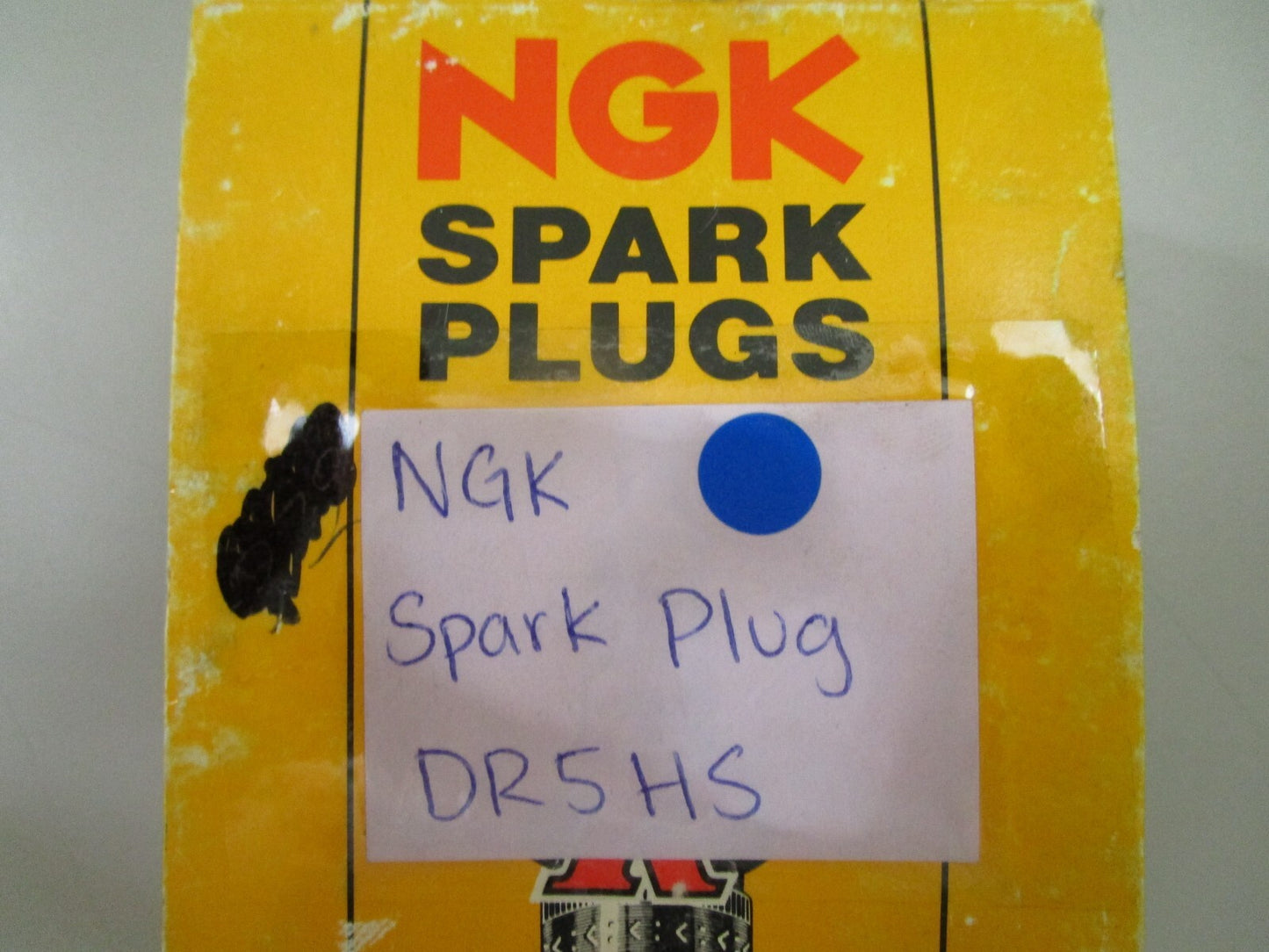 *NEW* (LOT OF 10) 0810 NGK Spark Plug DR5HS