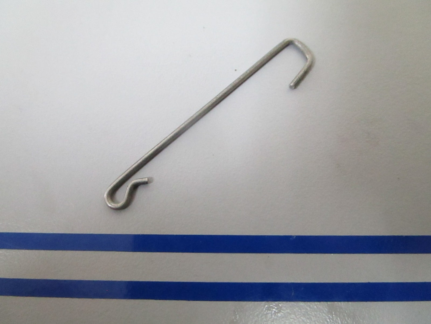 NEW OEM 203725 0203725 OMC Johnson Evinrude Starter Pawl Spring 0810
