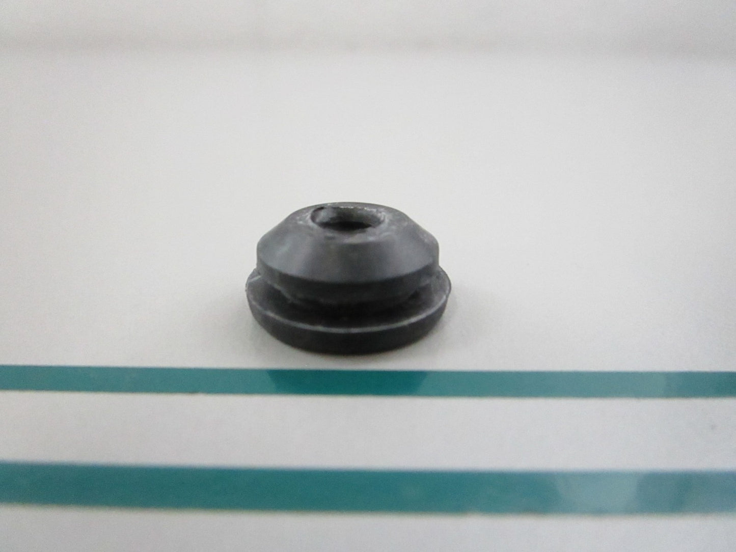 NEW OEM 90480-11M36-00 Yamaha Grommet 0810