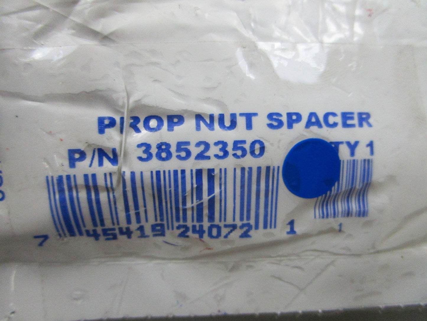 *NEW OEM* 0810 OMC Johnson Evinrude Prop Nut Spacer 3852350