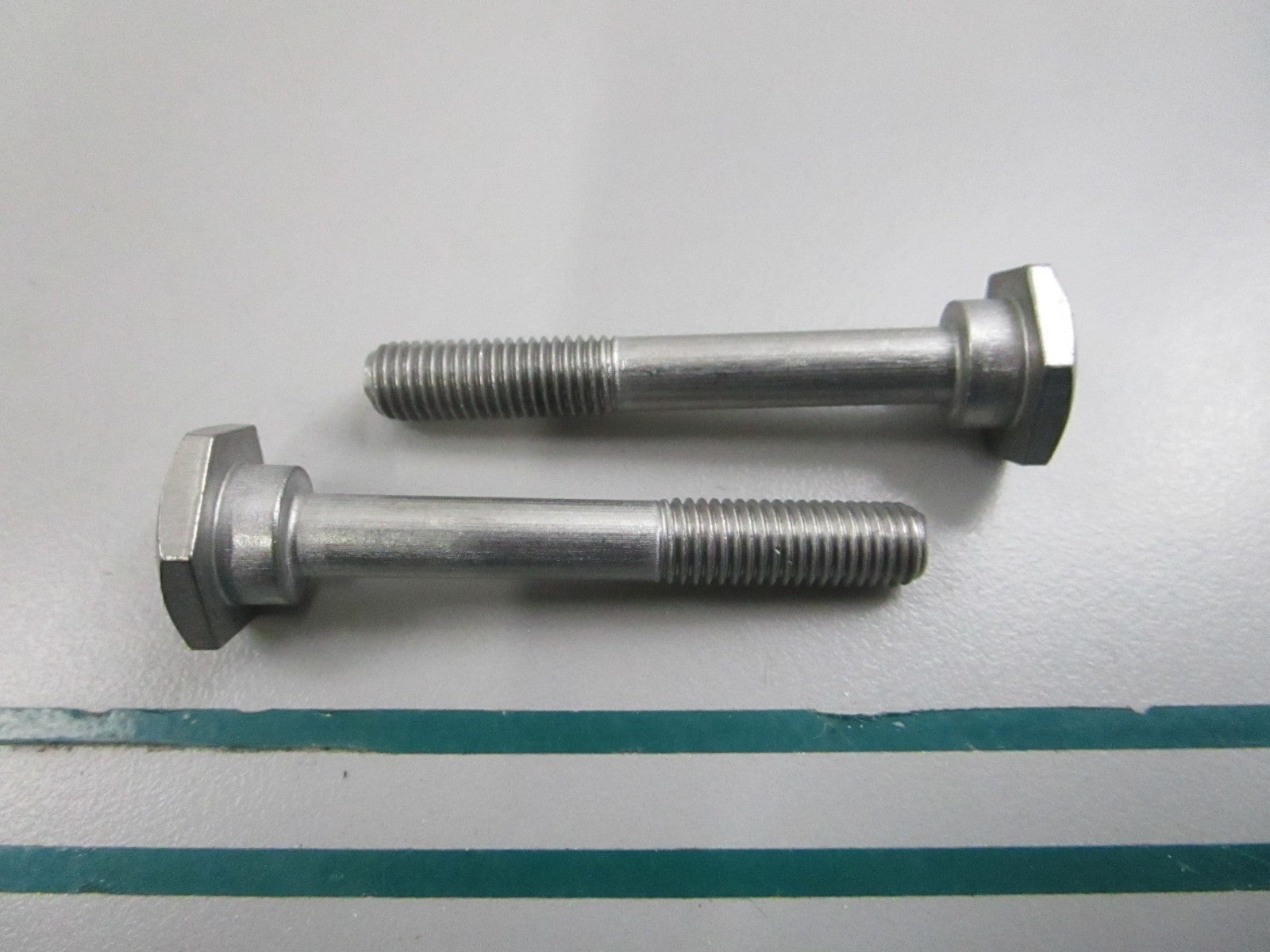 NEW OEM (LOT OF 2) 10-41524 Mercury Quicksilver Screw 0810