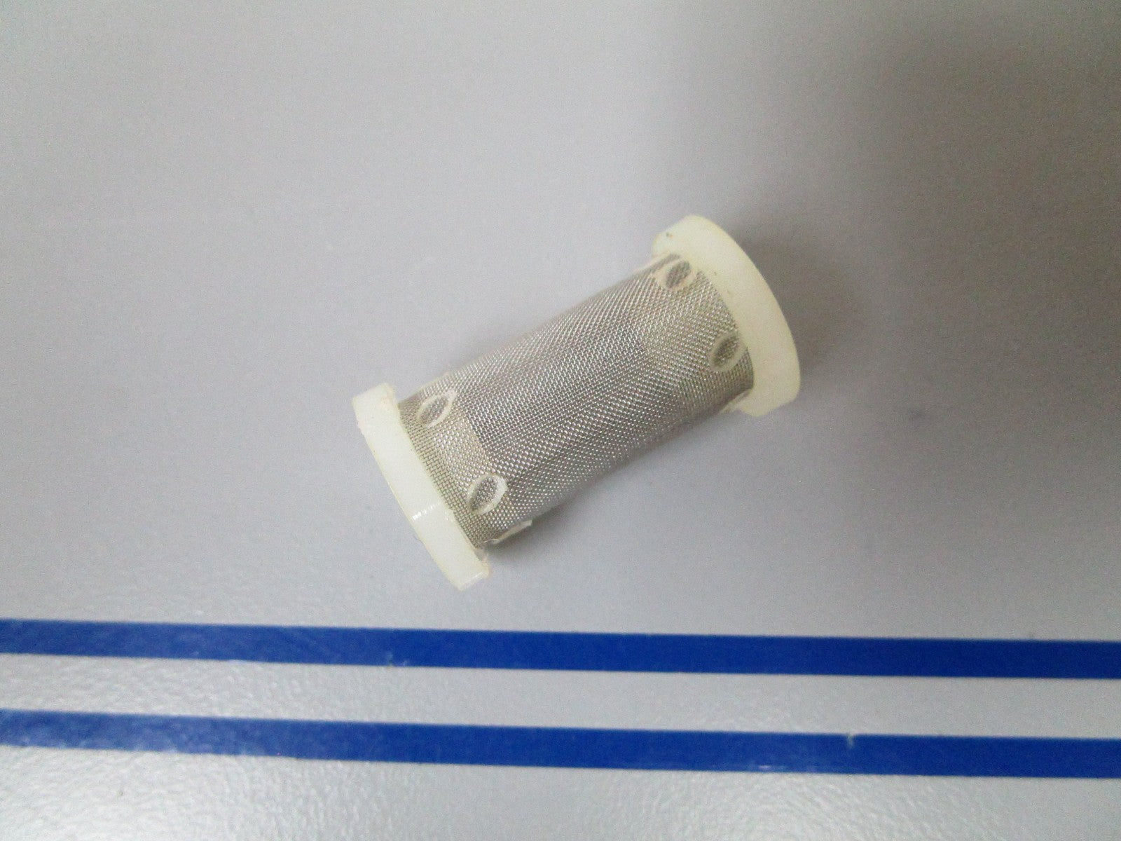 NEW OEM 65830-93301 Suzuki Fuel Filter 0810