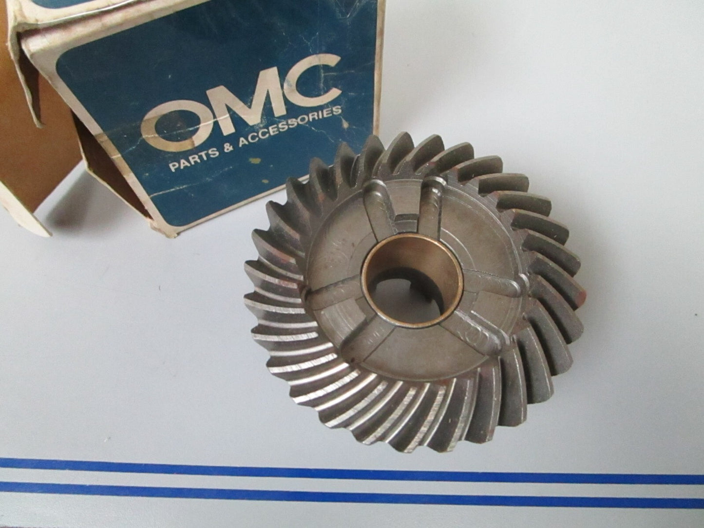 *NEW OEM* 0810 OMC Johnson Evinrude 29T Forward Gear 385567 0385567