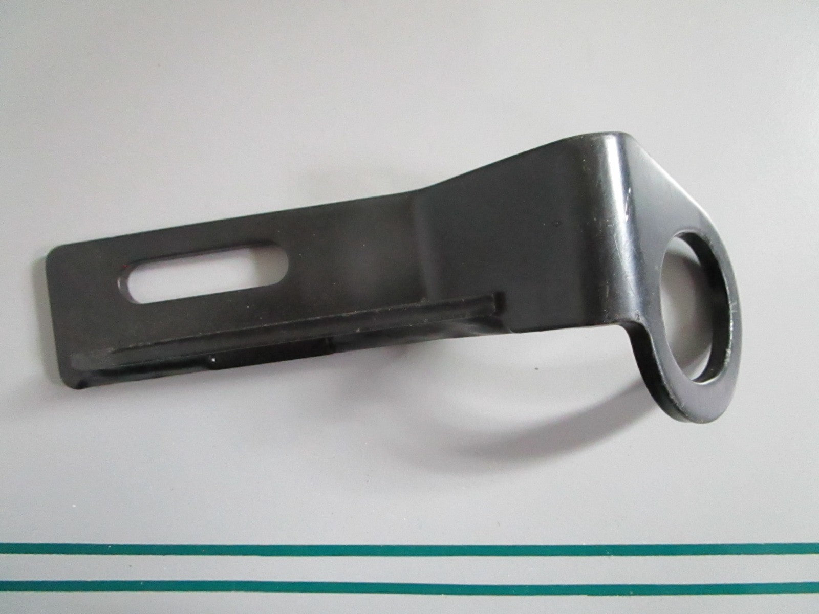 NEW OEM AMT672 John Deere Bracket 0820