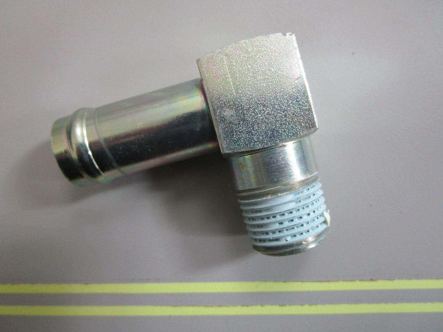*NEW* 0820 Cummins Elbow Hose Coupling 3922830