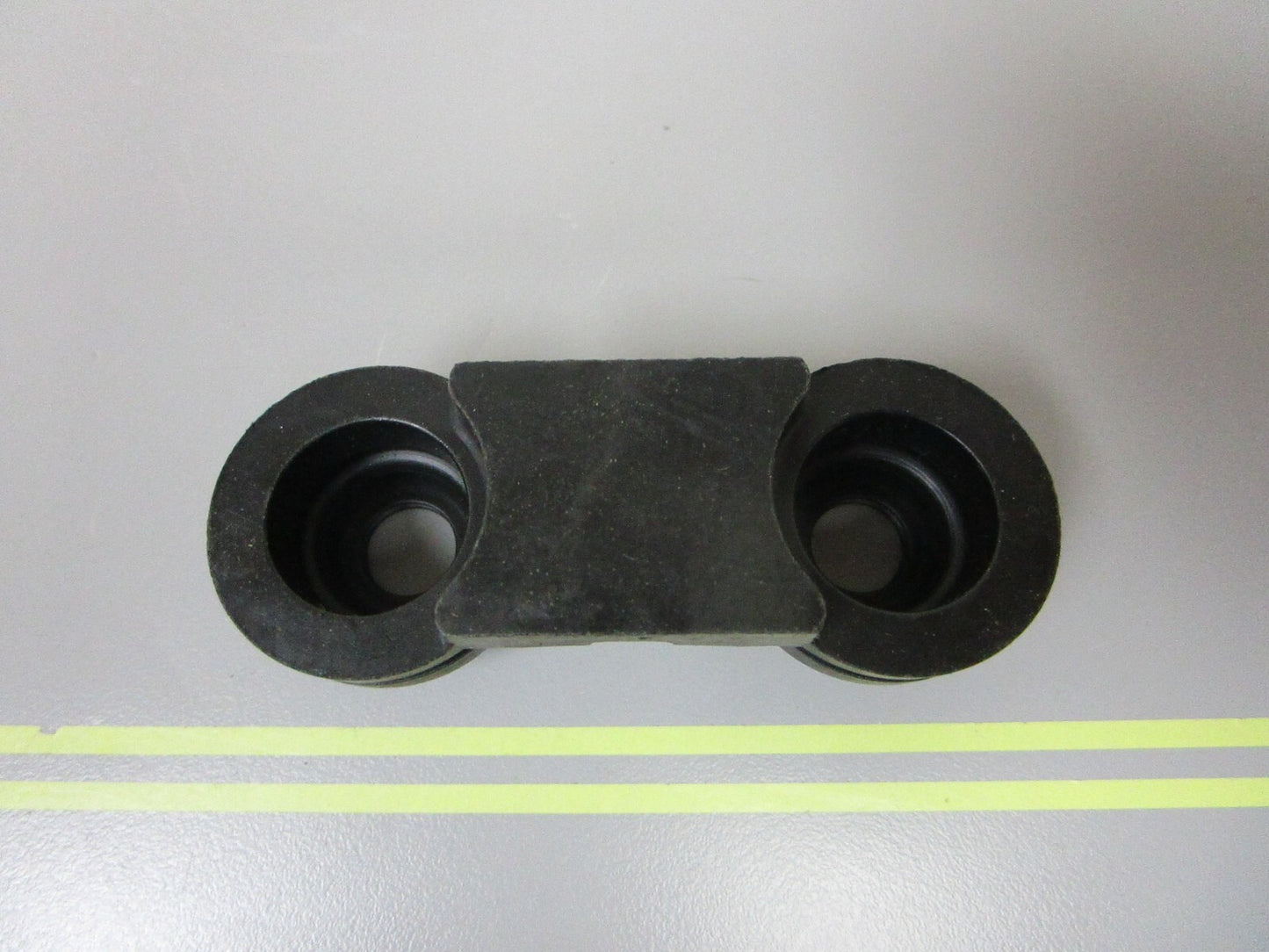 *NEW OEM* 0810 OMC Johnson Evinrude Upper Mount Seal 340178 0340178