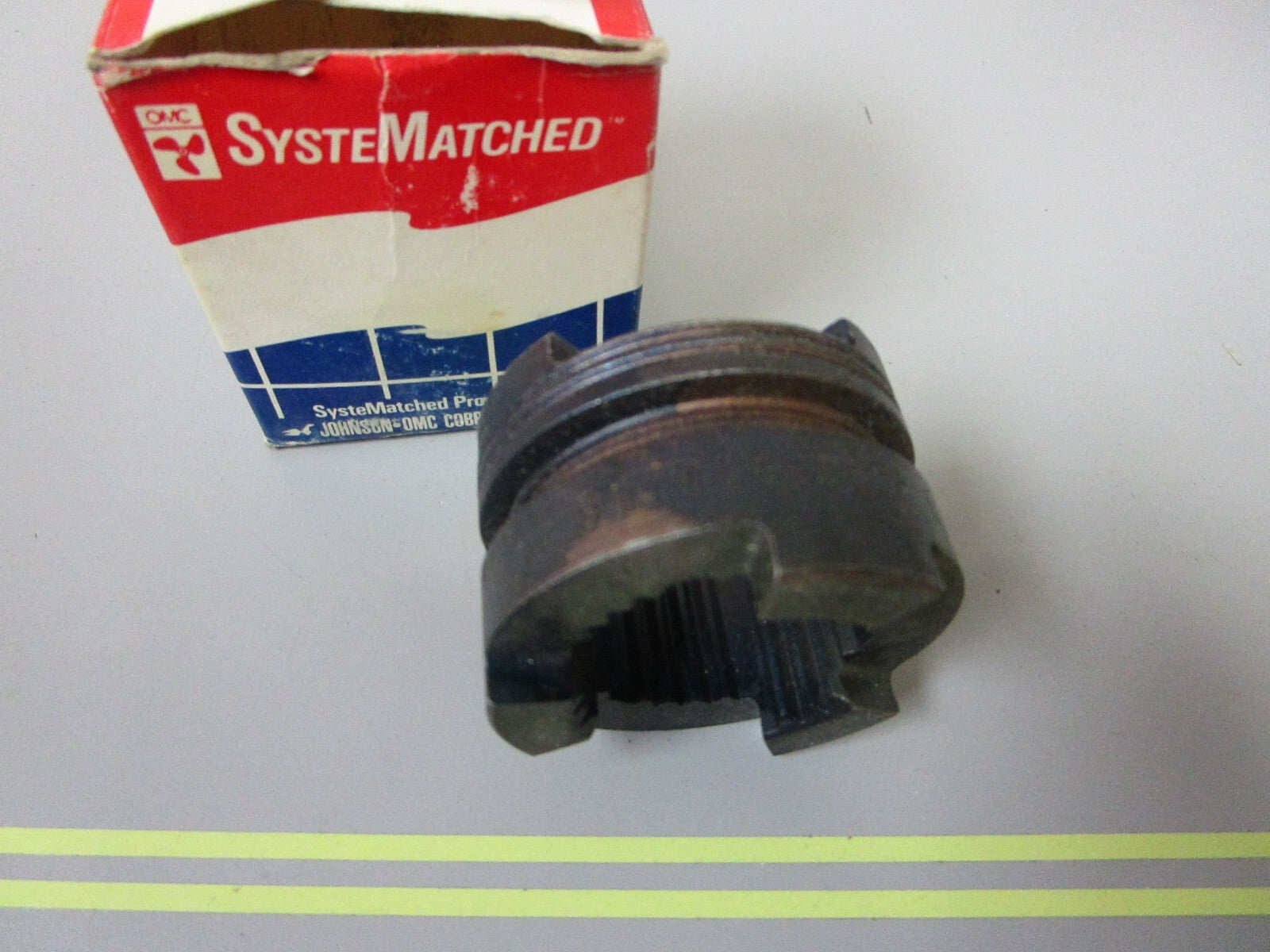 *NEW OEM* 0720 OMC Johnson Evinrude Clutch Dog 914714 0914714