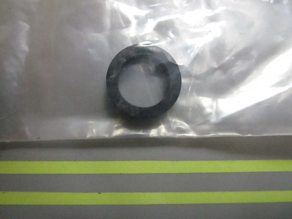*NEW OEM* 0810 Volvo Penta Sealing Ring 829714