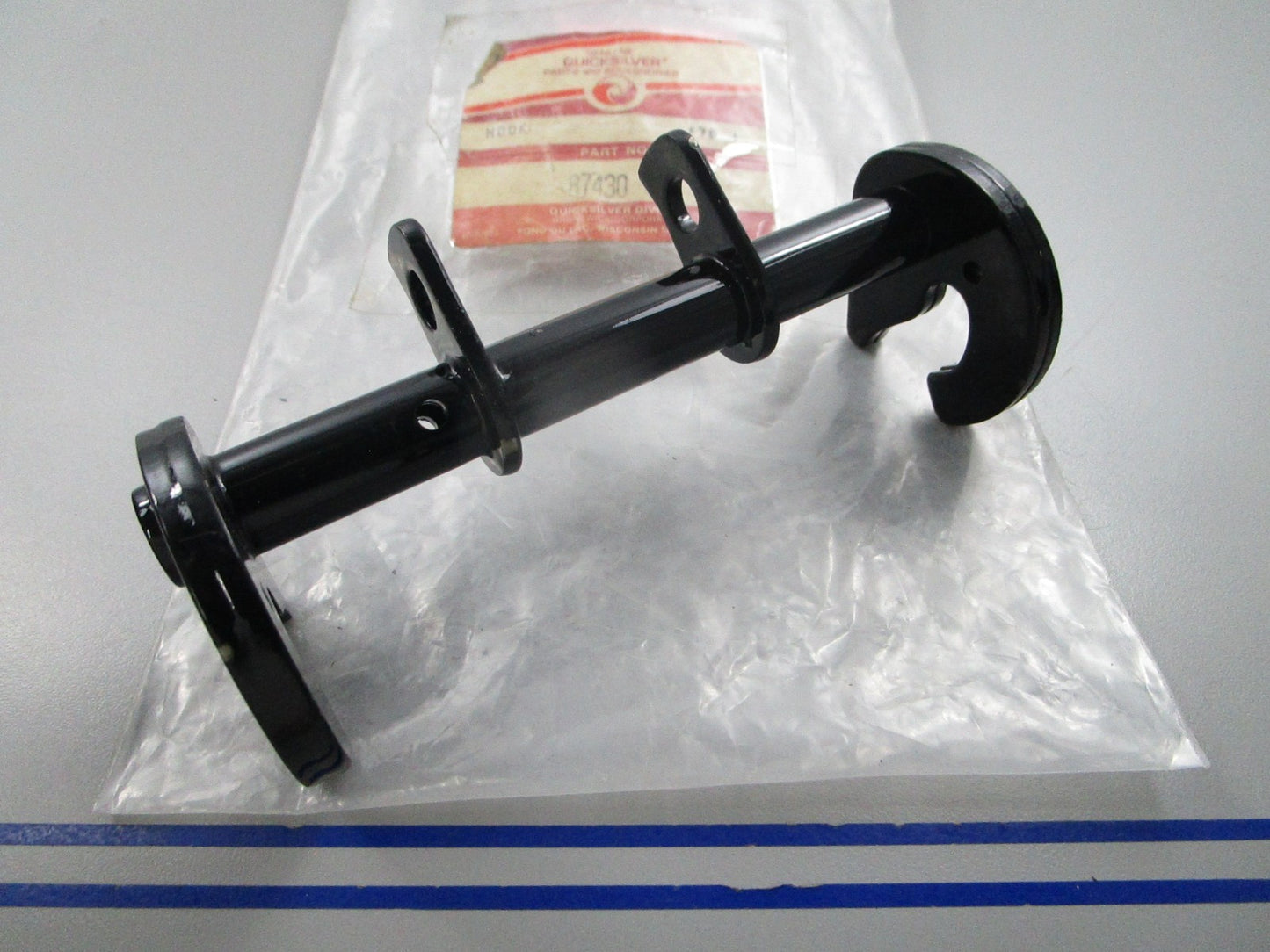 NEW OEM 87430 Mercury Quicksilver Reverse Lock Hook 0810