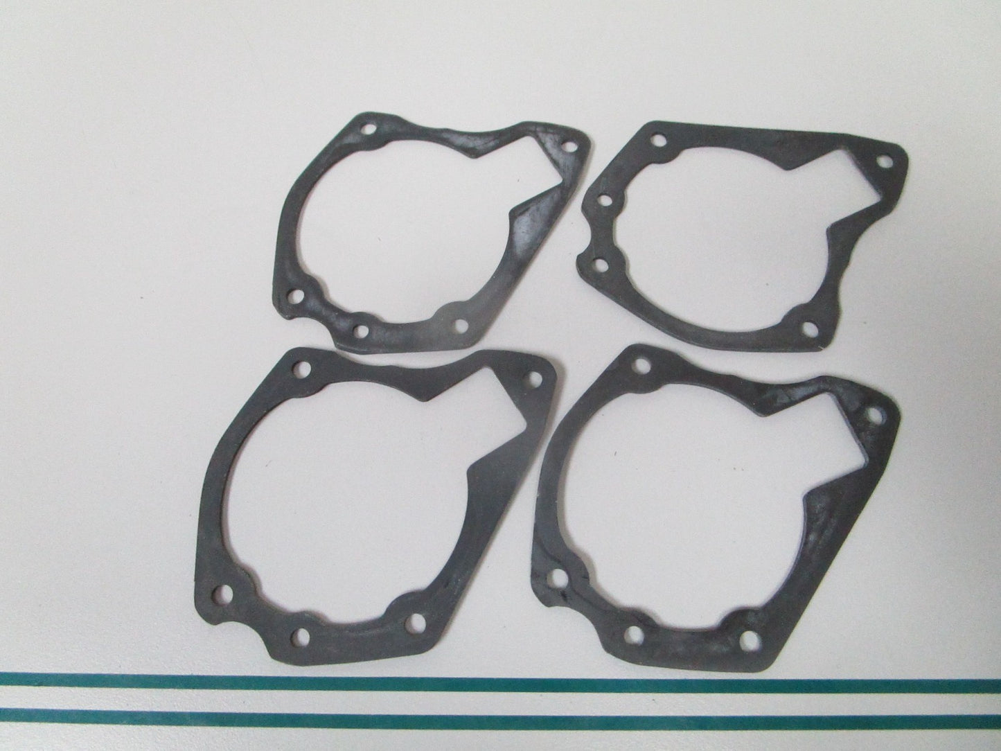 NEW OEM (LOT OF 4) 303750 0303750 OMC Johnson Evinrude Float Bowl Gasket 0810
