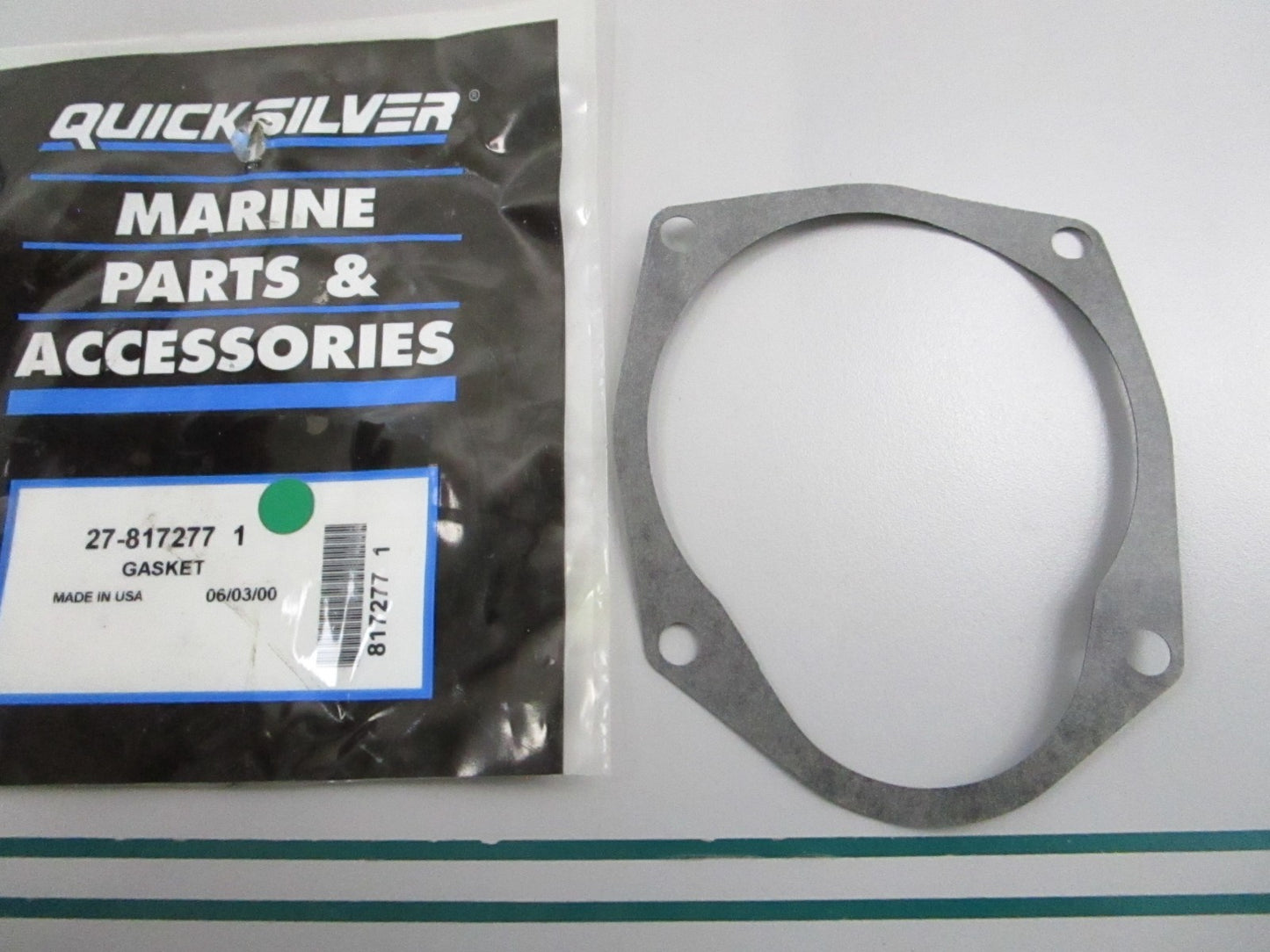 NEW OEM 27-817277 1 Mercury Quicksilver Gasket 0810