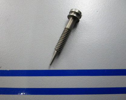 *NEW OEM* 0810 OMC Johnson Evinrude Needle 335015 0335015