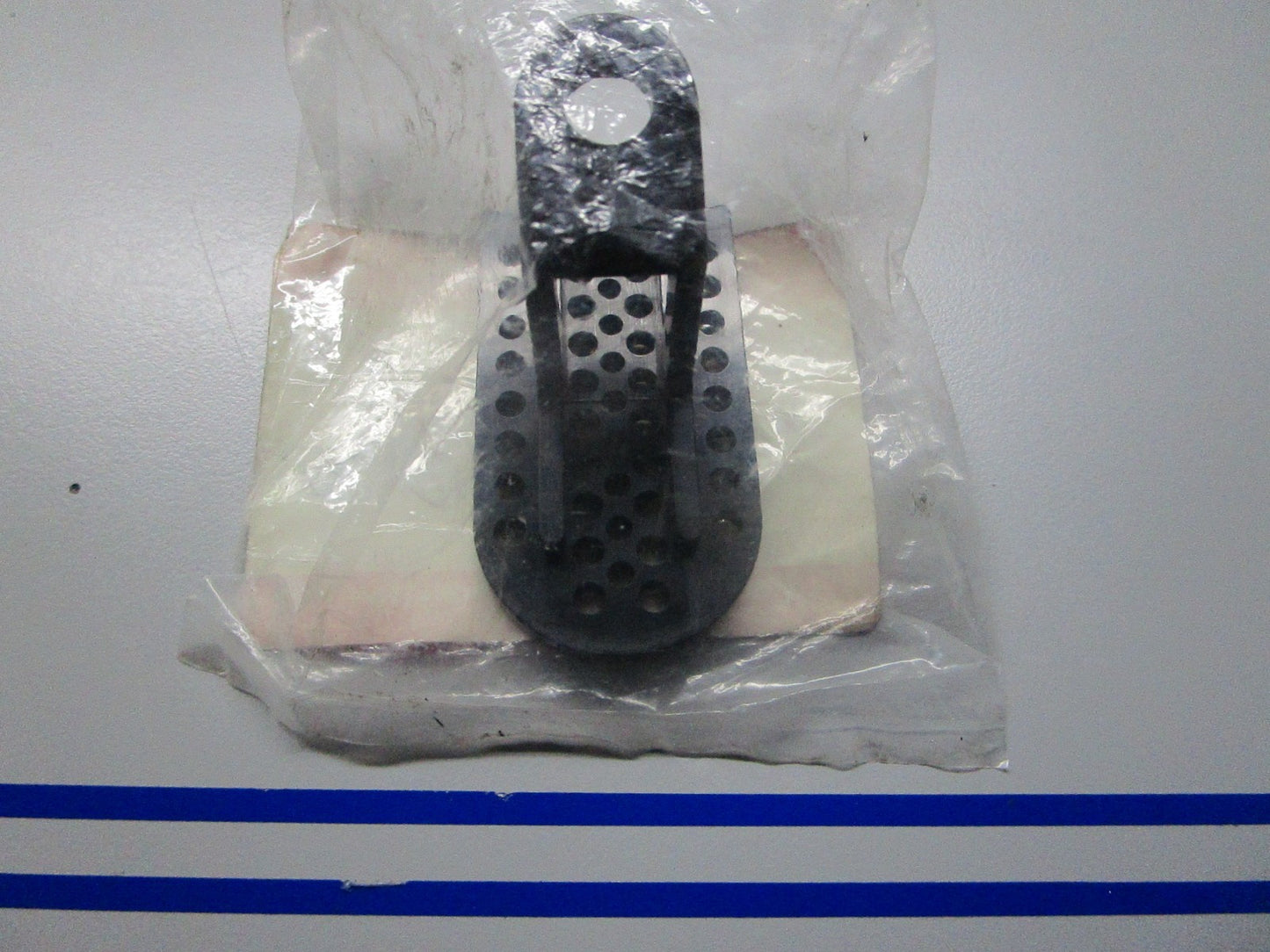 *NEW OEM* 0810 Suzuki Sub Water Filter 17635-95301