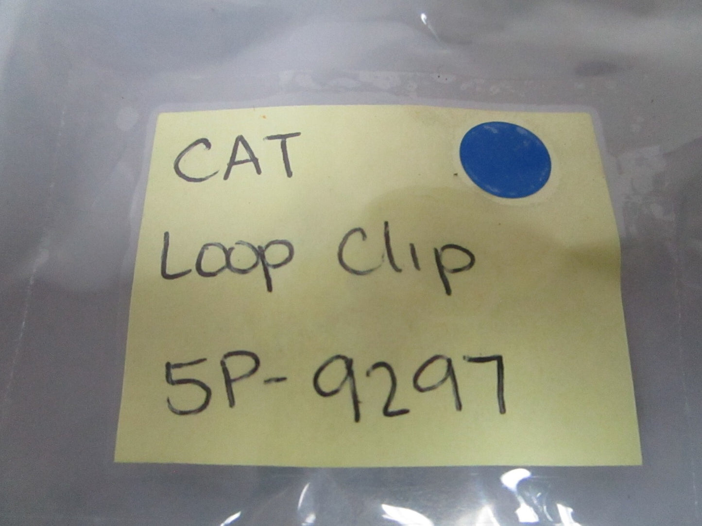 *NEW OEM* 0810 CAT Loop Clip 5P-9297