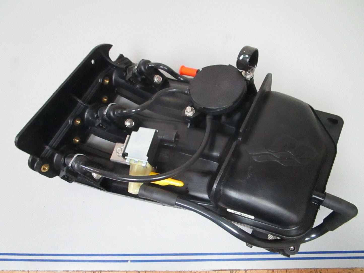 *NEW OEM* 0820 Mercury Quicksilver 3Cyl. Intake Manifold Assy 878139A07