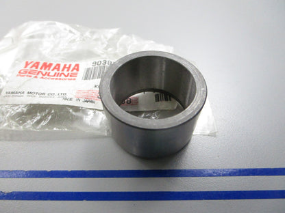 NEW OEM 90387-3015P-00 Yamaha Collar 0810
