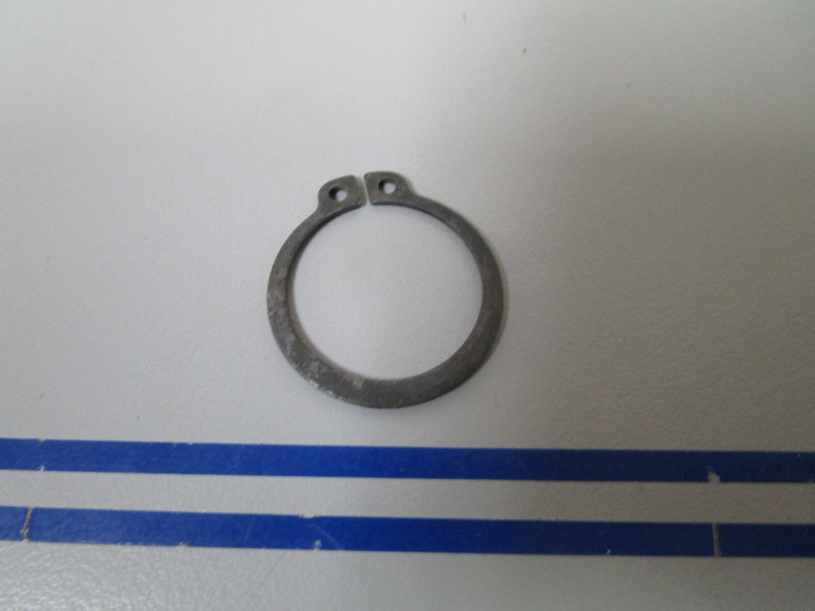 *NEW OEM* 0810 Volvo Penta Snap Ring 914456