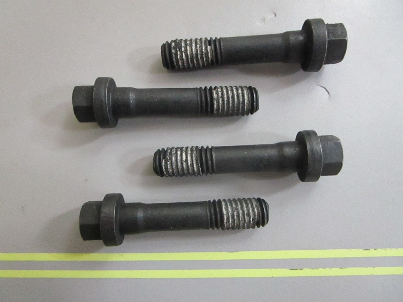 *NEW OEM* (LOT OF 4) 0810 Volvo Penta Lock Screw 3854767