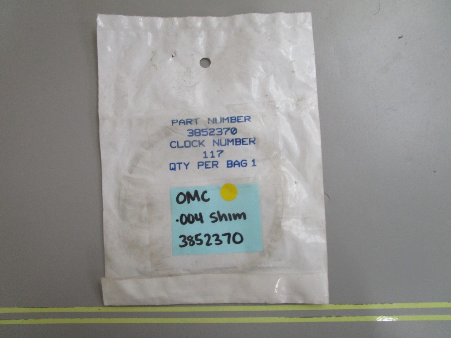 *NEW OEM* 0810 OMC Johnson Evinrude .004 Shim 3852370