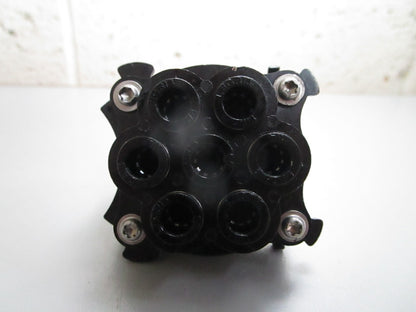 *NEW OEM* 0820 OMC Johnson Evinrude Oil Manifold Ay 5007095