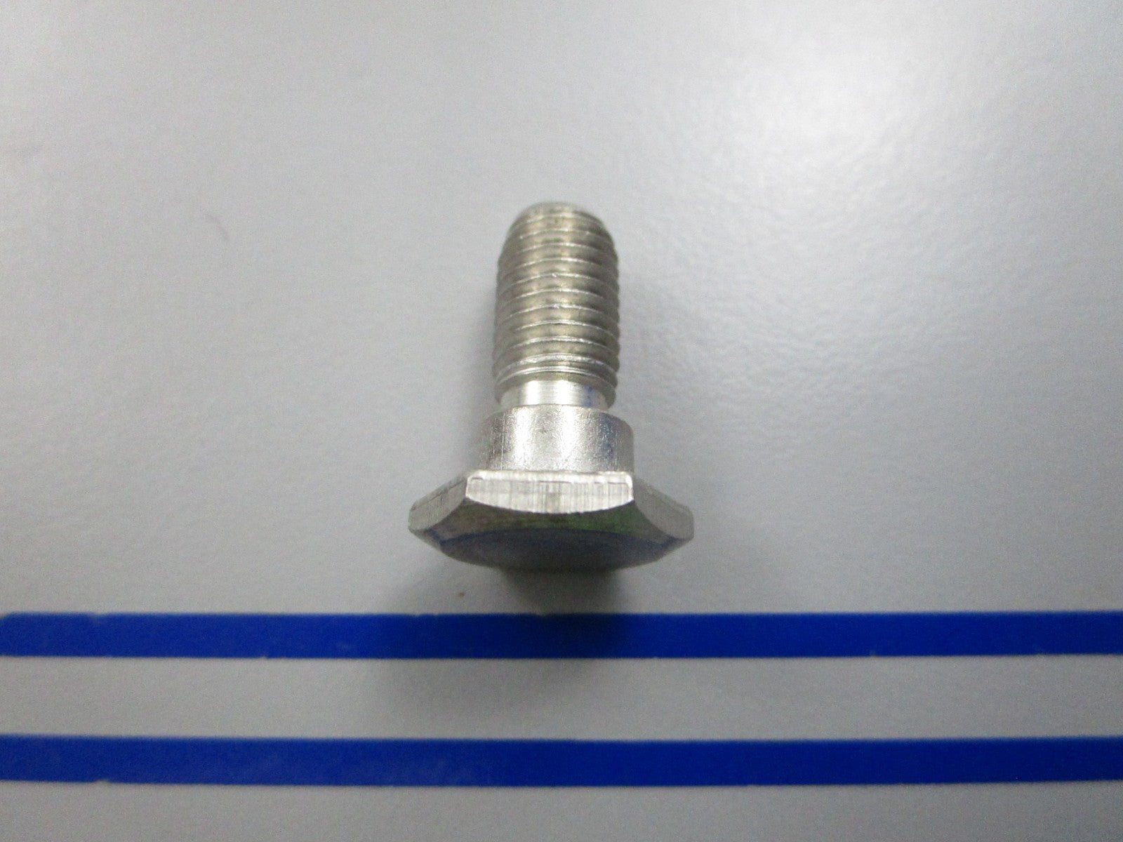 NEW OEM 10-784951 Mercury Quicksilver Screw 0810