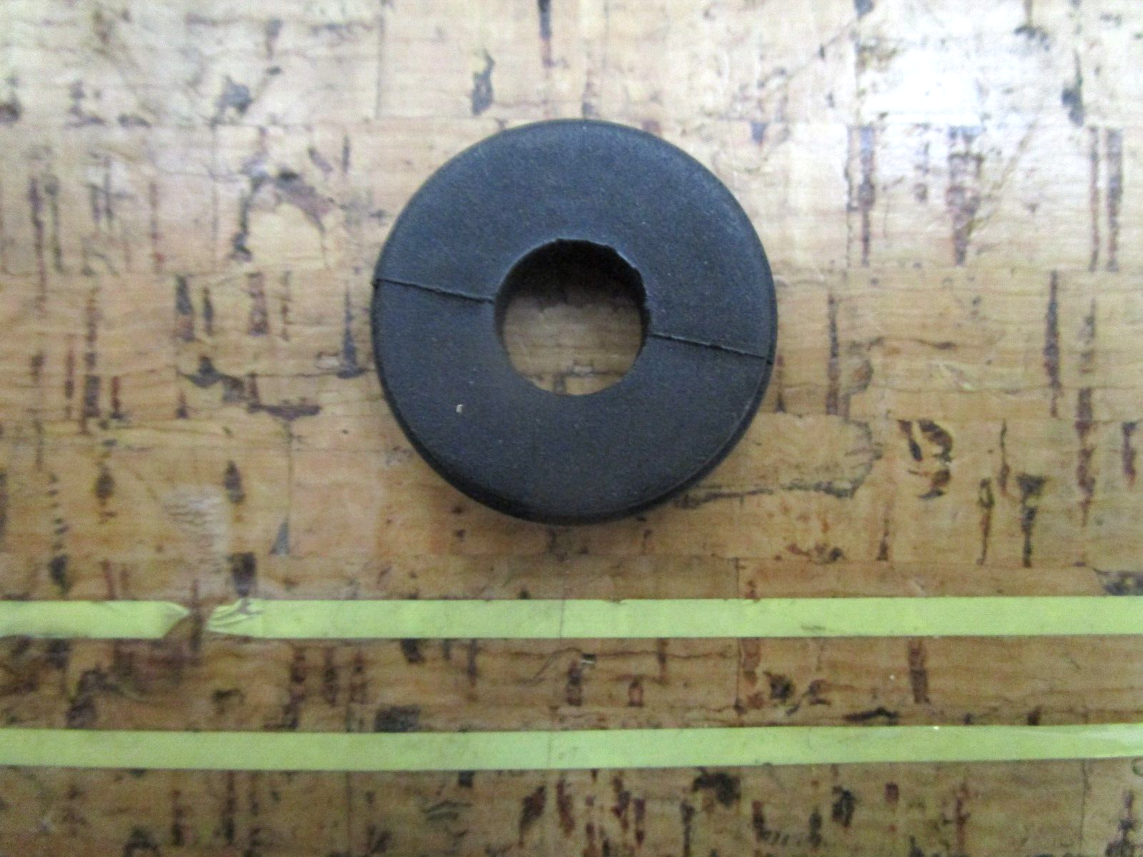 *NEW OEM* 0750 Volvo Penta RUBBER BUSHING 403877