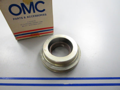 *NEW OEM* 0810 OMC Johnson Evinrude Crankcase Head 386162 0386162