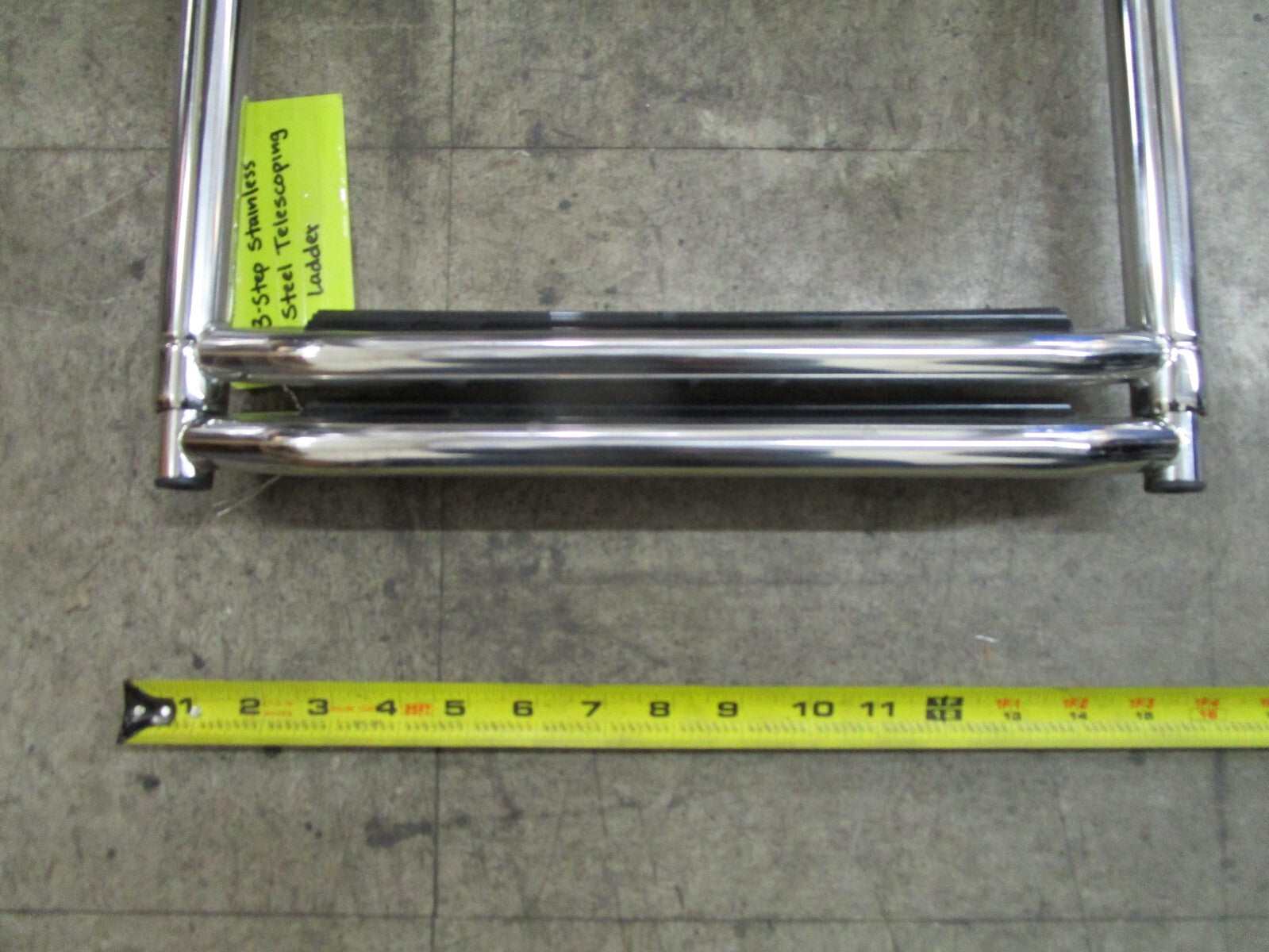 *NEW* 0820 Marine 3-Step Stainless Steel Telescoping Ladder