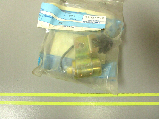 *NEW OEM* 0750 Volvo Penta CAPACITOR 834560-5