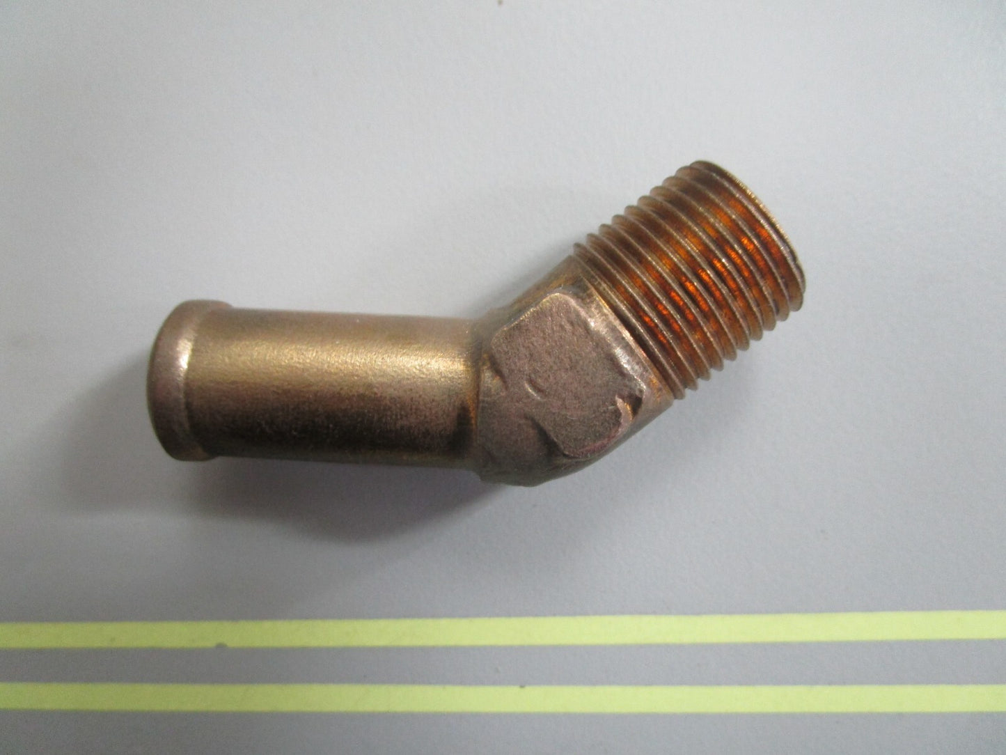 *NEW OEM* 0810 Volvo Penta Elbow Nipple 941534