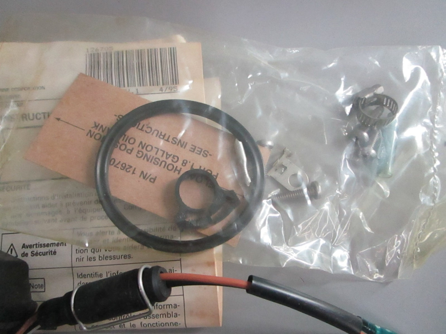 NEW OEM 176635 0176635 OMC Johnson Evinrude Oil Tank Pick Up Kit 0820