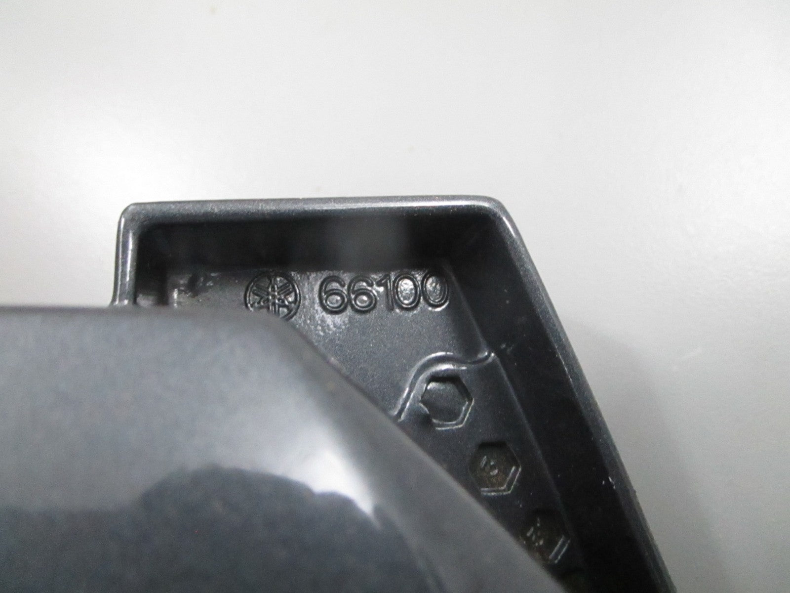 *NEW OEM* 0720 Mercury Mariner 1977 5hp Rear Bottom Cowl 2168-6810M