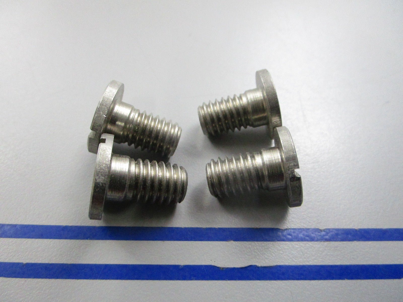NEW OEM (LOT OF 4) 10-29608 Mercury Quicksilver Screw 0810