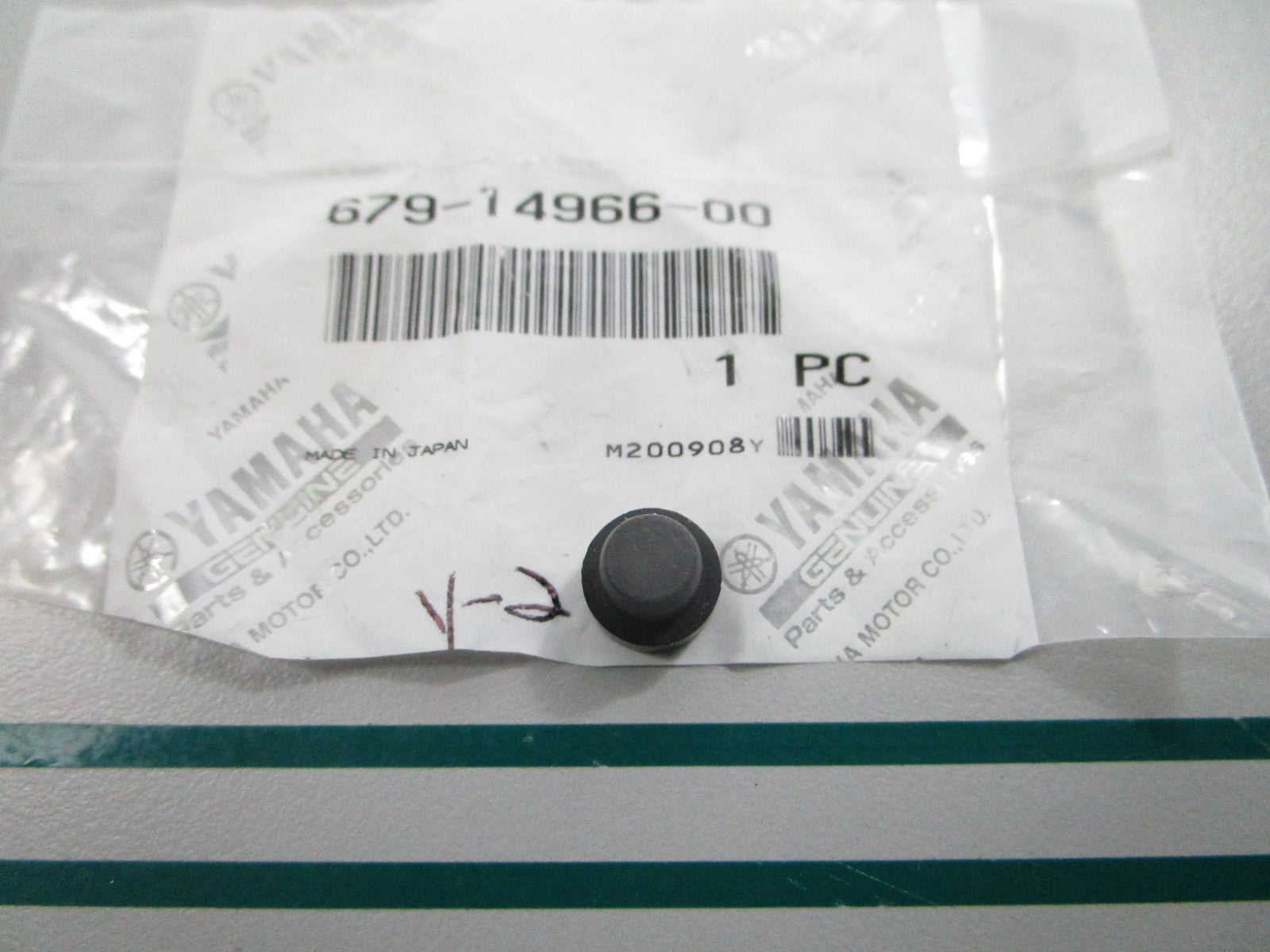 NEW OEM 679-14966-00-00 Yamaha Carburetor Rubber Cap 0810