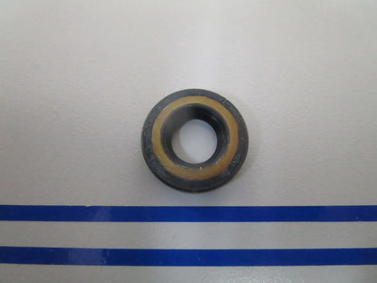 NEW OEM 09282-10009 Suzuki Oil Seal 0810