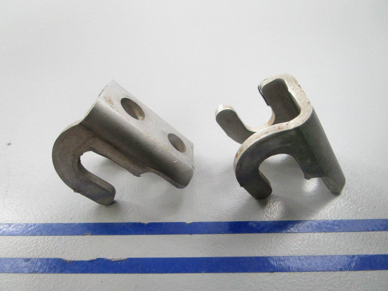 NEW OEM (LOT OF 2) 303241 0303241 OMC Johnson Evinrude Clamp 0810
