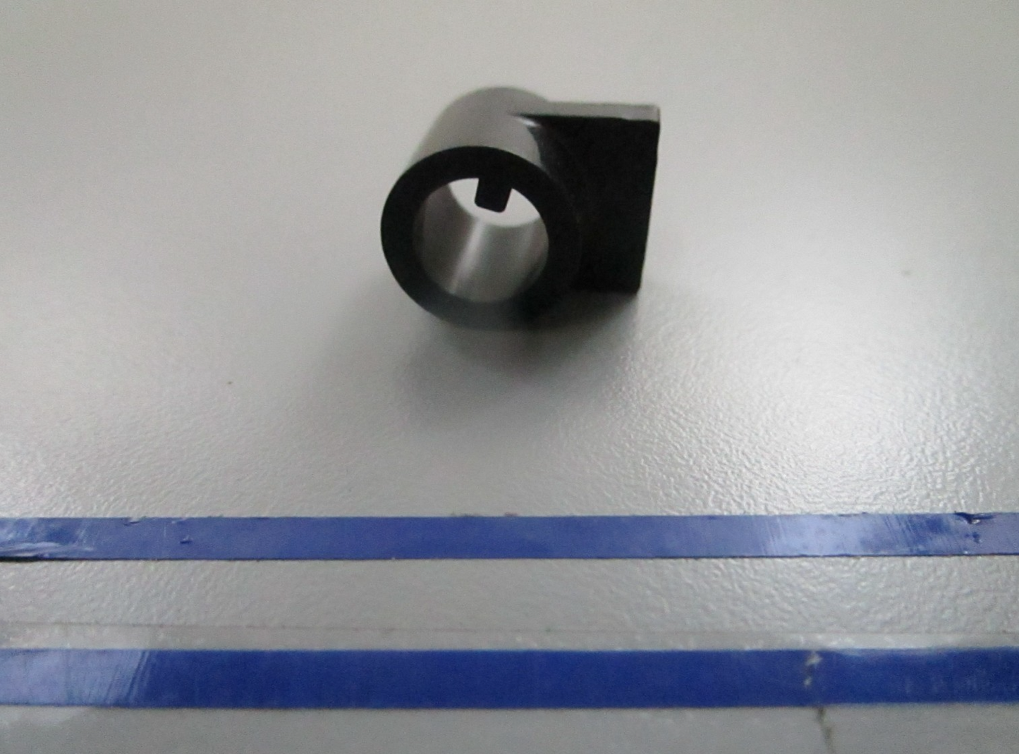 *NEW OEM* 0810 OMC Johnson Evinrude Bushing 326723 0326723