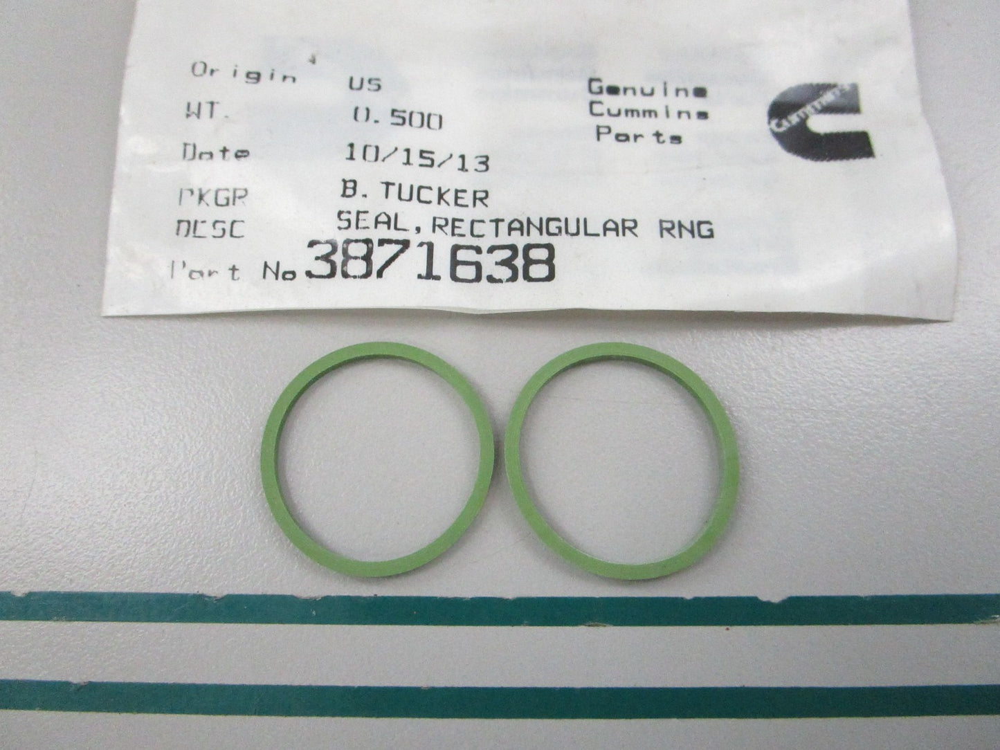 NEW OEM (LOT OF 2) 3871638 Cummins Rectangular Ring Seal 0810