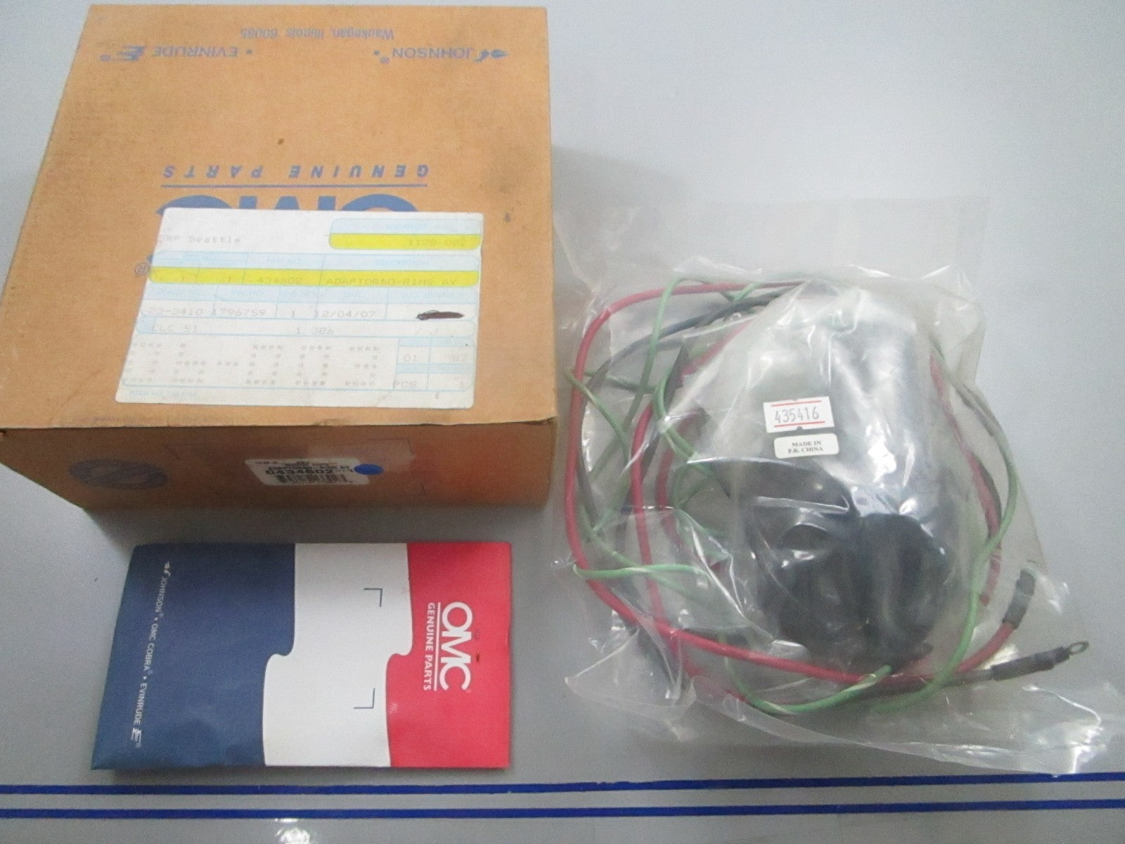 *NEW OEM* 0810 OMC Johnson Evinrude Adapter & O-Ring Assembly 434602 0434602