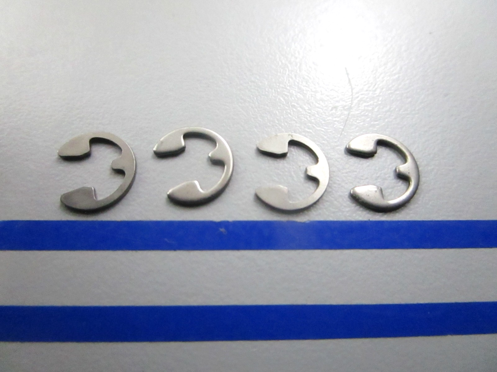 NEW OEM (LOT OF 4) 203949 0203949 OMC Johnson Evinrude Retainer 0810