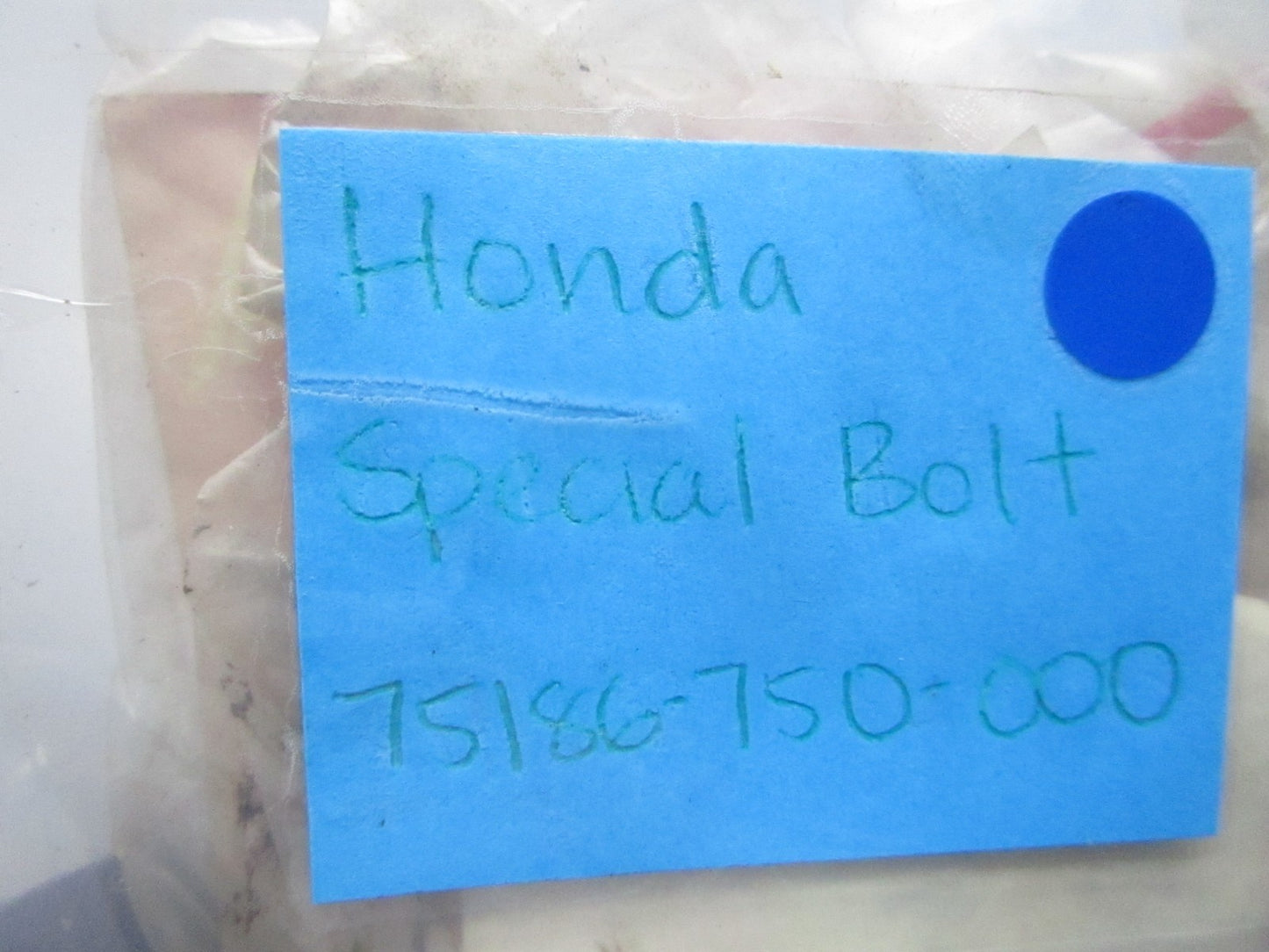 *NEW OEM* 0810 Honda Special Bolt 75186-750-000